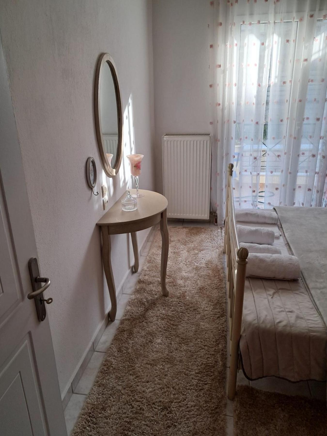 M Home Place Palio Limani Bagian luar foto