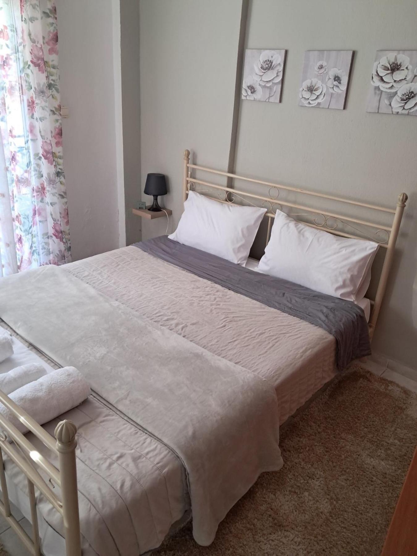 M Home Place Palio Limani Bagian luar foto